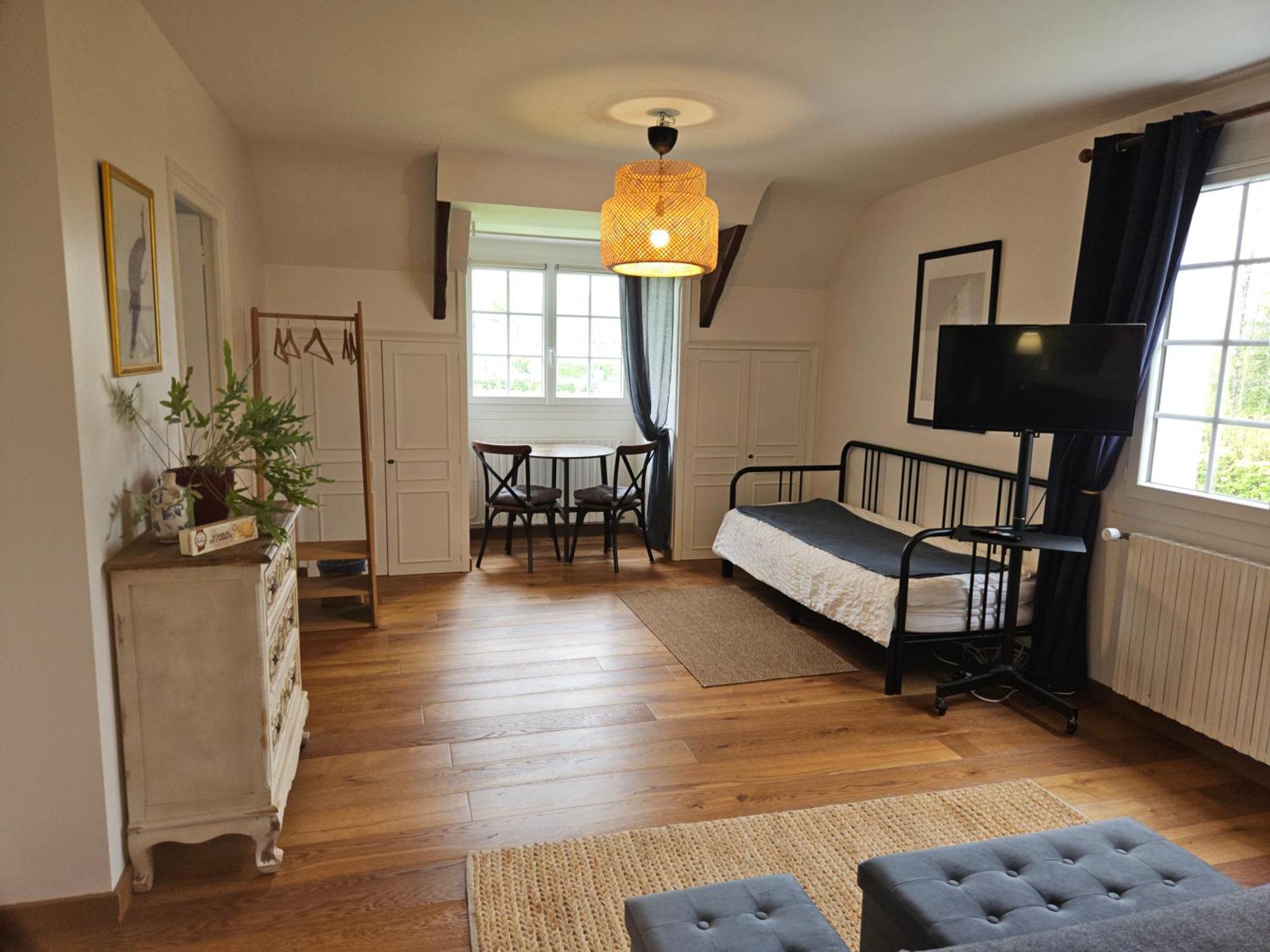 Villedieu-les-Poëles Bed And Breakfast Saultchevreuil, Au Mont Saint Michel المظهر الخارجي الصورة