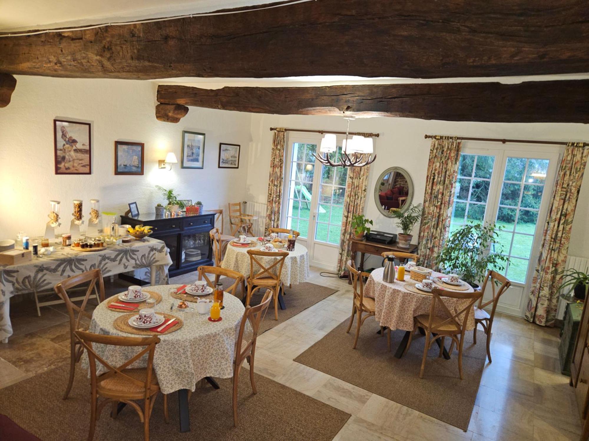 Villedieu-les-Poëles Bed And Breakfast Saultchevreuil, Au Mont Saint Michel المظهر الخارجي الصورة